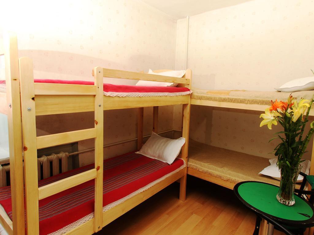 Top Tour & Guesthouse Mongolia Уланбатар Стая снимка
